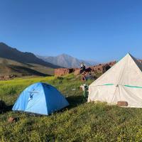  Campement provisoire en plein air